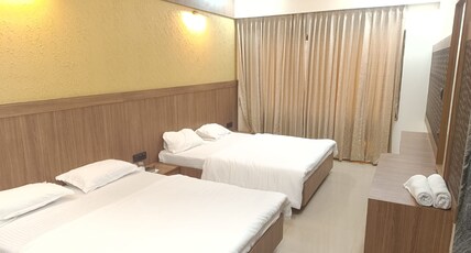 Ambika Family Restaurant Room Type - Four Bed Ac Deluxe Room