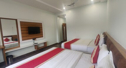J P PALACE Room Type - AC SUPER DELUXE FOUR BED ROOM
