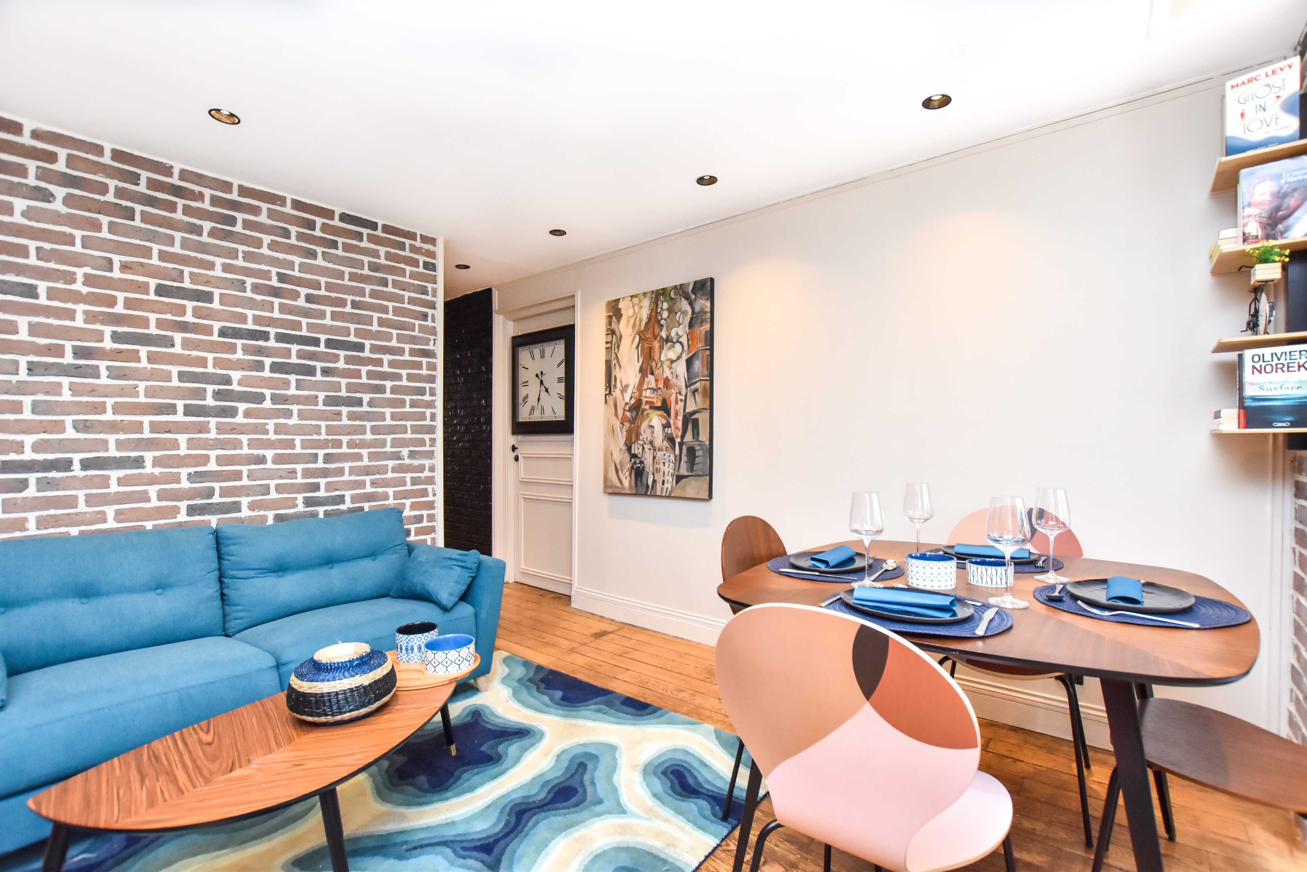 Magnificent apartment- 2BR/6P - Republique - Tap to explore photos