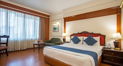 The Everest Hotel Room Type - Deluxe King Room