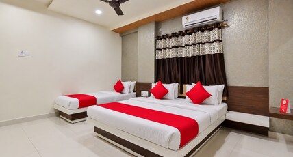 Hotel Bansidhar Room Type - 3 Bedded Family AC Room
