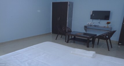 HOTEL GLORY GRAND Room Type - Grand Executive