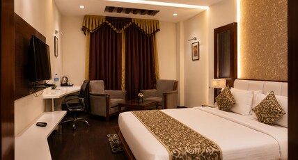 Hotel Ambience @ Gwalior Junction Railway Station Room Type - EXECUTIVE DELUXE ROOM Hotel Ambience @ Gwalior Junction Railway Station Room Type - EXECUTIVE DELUXE ROOM