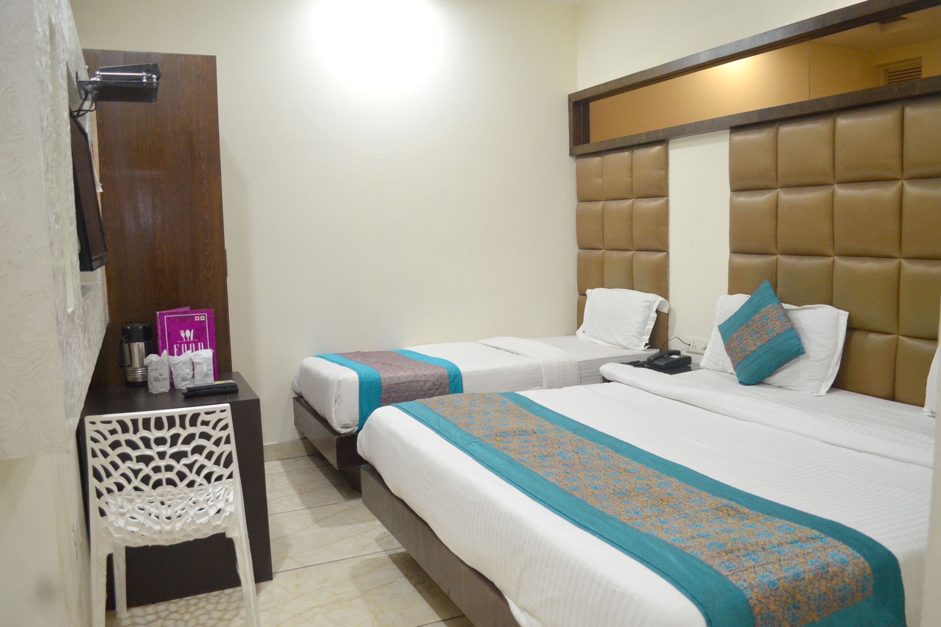 Hotel Bella Vista @ New Delhi railway station - Tap to explore photos