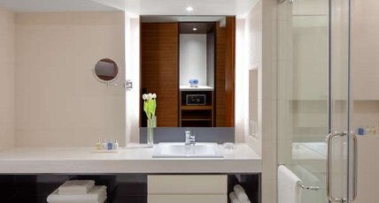 Radisson Blu Cebu Room Type - Superior Room