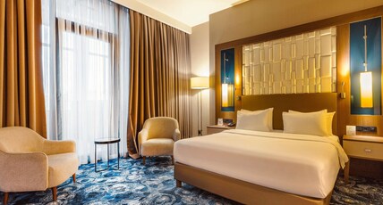 Tbilisi Philharmonic Hotel by Mercure Room Type - Deluxe Room with 1 double bed with Balcony Tbilisi Philharmonic Hotel by Mercure Room Type - Deluxe Room with 1 double bed with Balcony