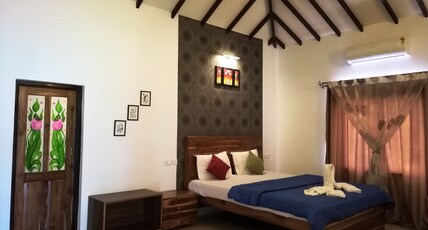 Villa De Royale |  Pool & Rooms with Wi-Fi Room Type - Villa De Royale |  Pool & Rooms with Wi-Fi