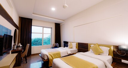 Hotel High Rise Regency Room Type - Deluxe Twin Hotel High Rise Regency Room Type - Deluxe Twin