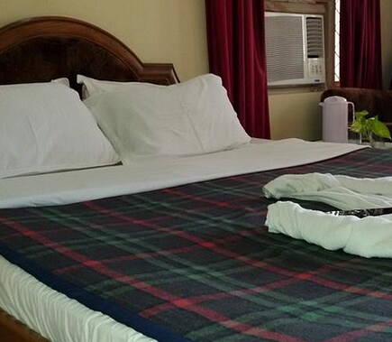 HOTEL SEA QUEEN INN - Tap to explore photos