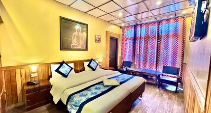 Hotel Ankur Plaza Near Nainital Lake Room Type - Premium 5 Bed Inter-connected Suite