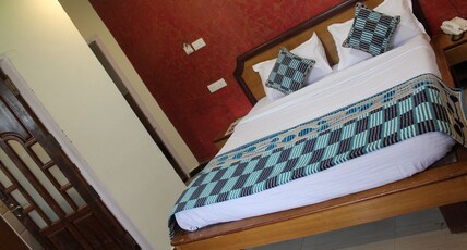 Glen Park Inn Room Type - Deluxe Double Bedded Room