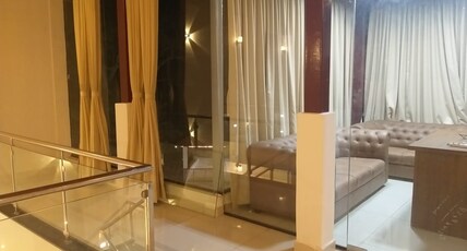 GREEN MIST HOLIDAY INN Room Type - SUITE ROOMS