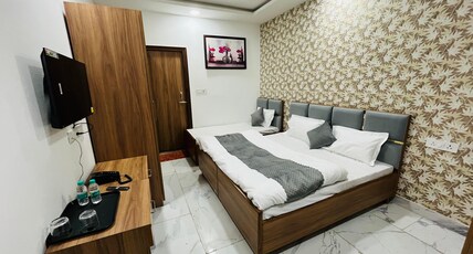 Happy Habitat PG House Room Type - Executive Triple Room