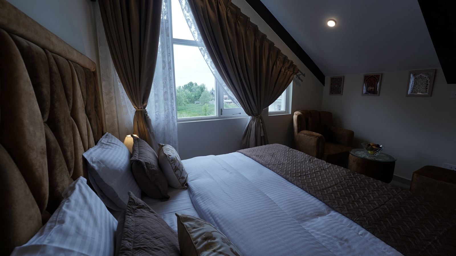 Walisons Homestay Spirea - Tap to explore photos