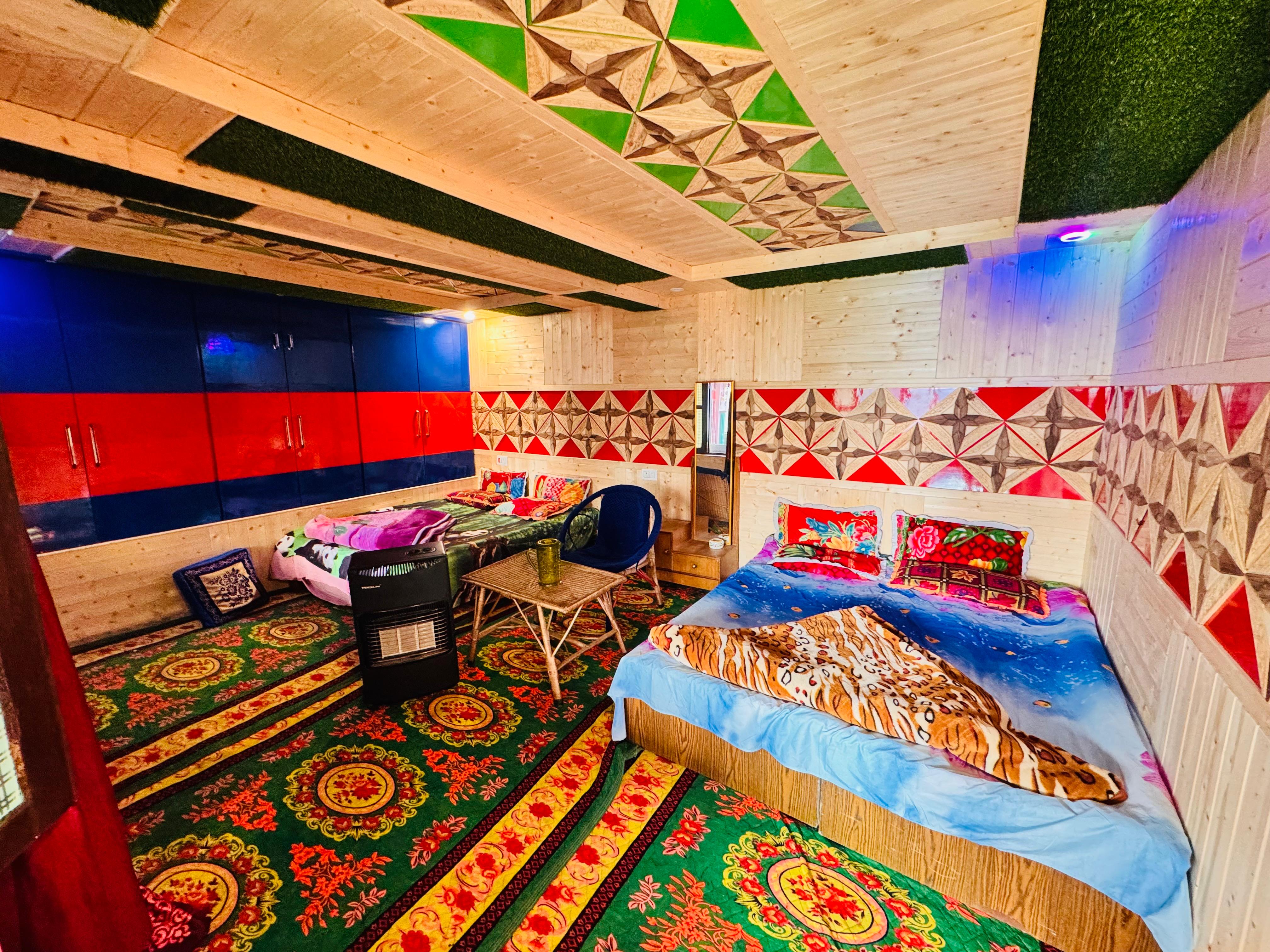 Adil Paying Guest House - Tap to explore photos