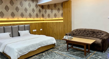 Hotel Paradise Room Type - A.C.EXECUTIVE ROOM Hotel Paradise Room Type - A.C.EXECUTIVE ROOM