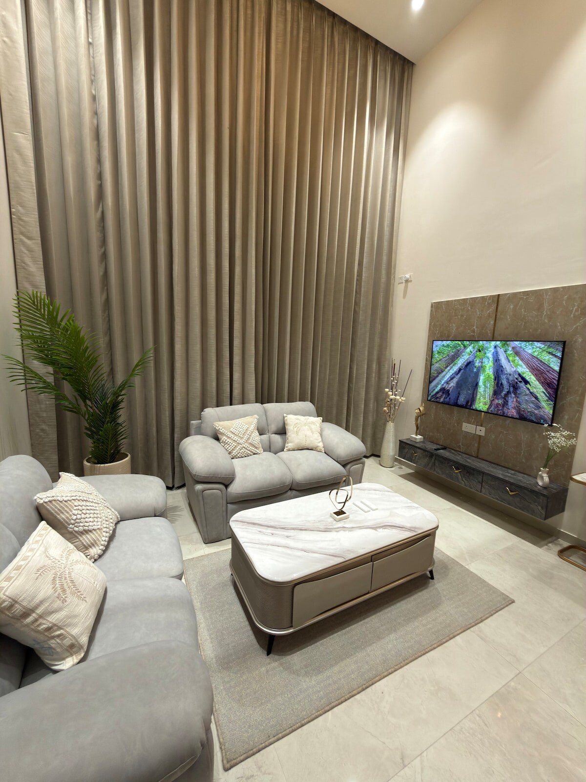 Velantra Sky Duplex | Panoramic City Views | - Tap to explore photos