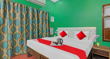 Hotel O Surbhi G House Room Type - Deluxe