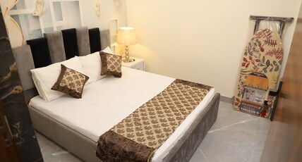 Aaki Palace Delhi Room Type - Aaki Palace Delhi