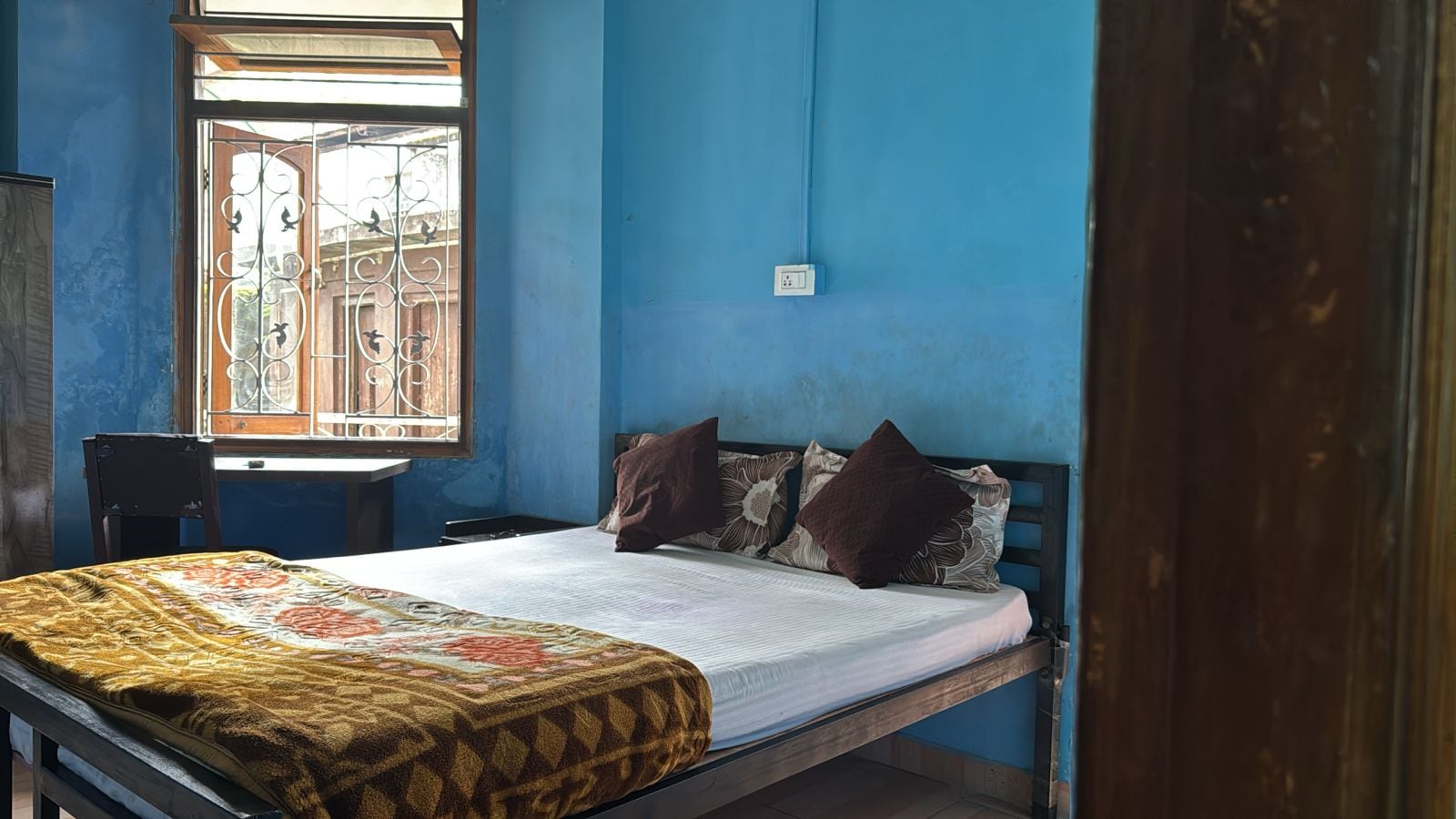 Nisha Homestay - Tap to explore photos