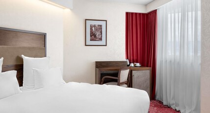 M Room Type - Superior double room with king size bed