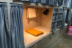 Rest Inn Hostel AC Dormitory