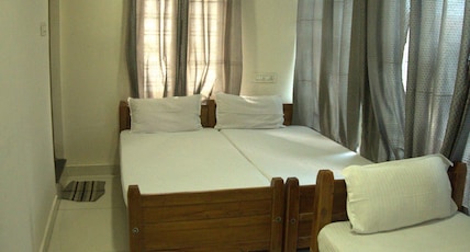 Chandrika Tourist Home Room Type - Premium AC Triple Room