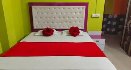 S M Villa Room Type - Deluxe Room