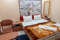 Hotel Mahi