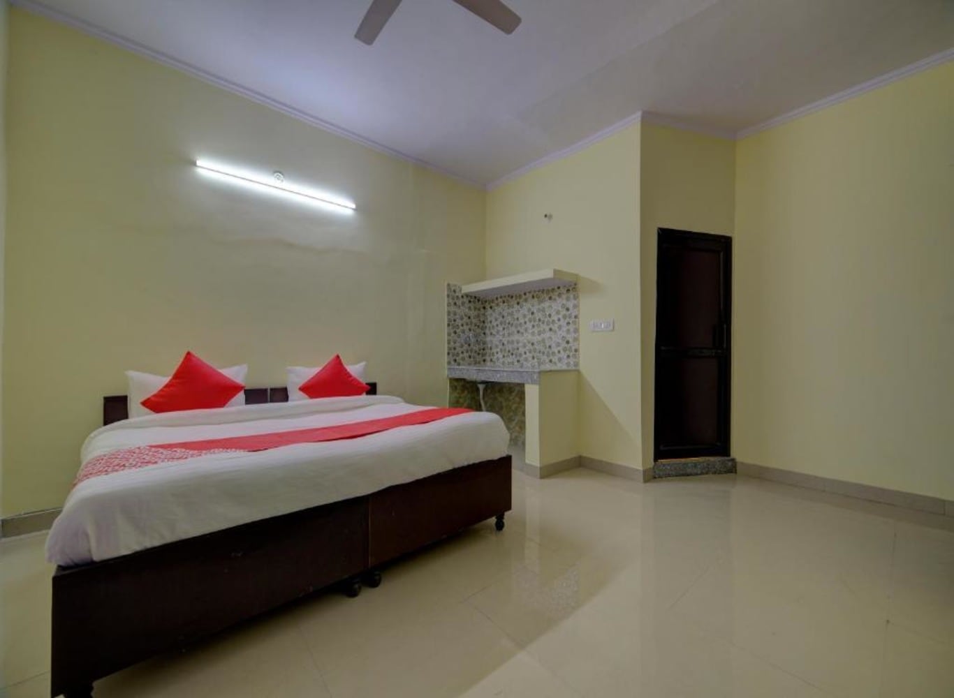 KAMAL PALACE - Tap to explore photos