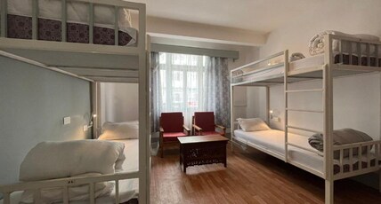 Mellow Fellow Rooms And Hostel Room Type - Female Dorm