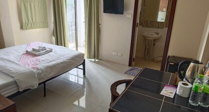 TC House And Cafe Room Type - Superior Double Room