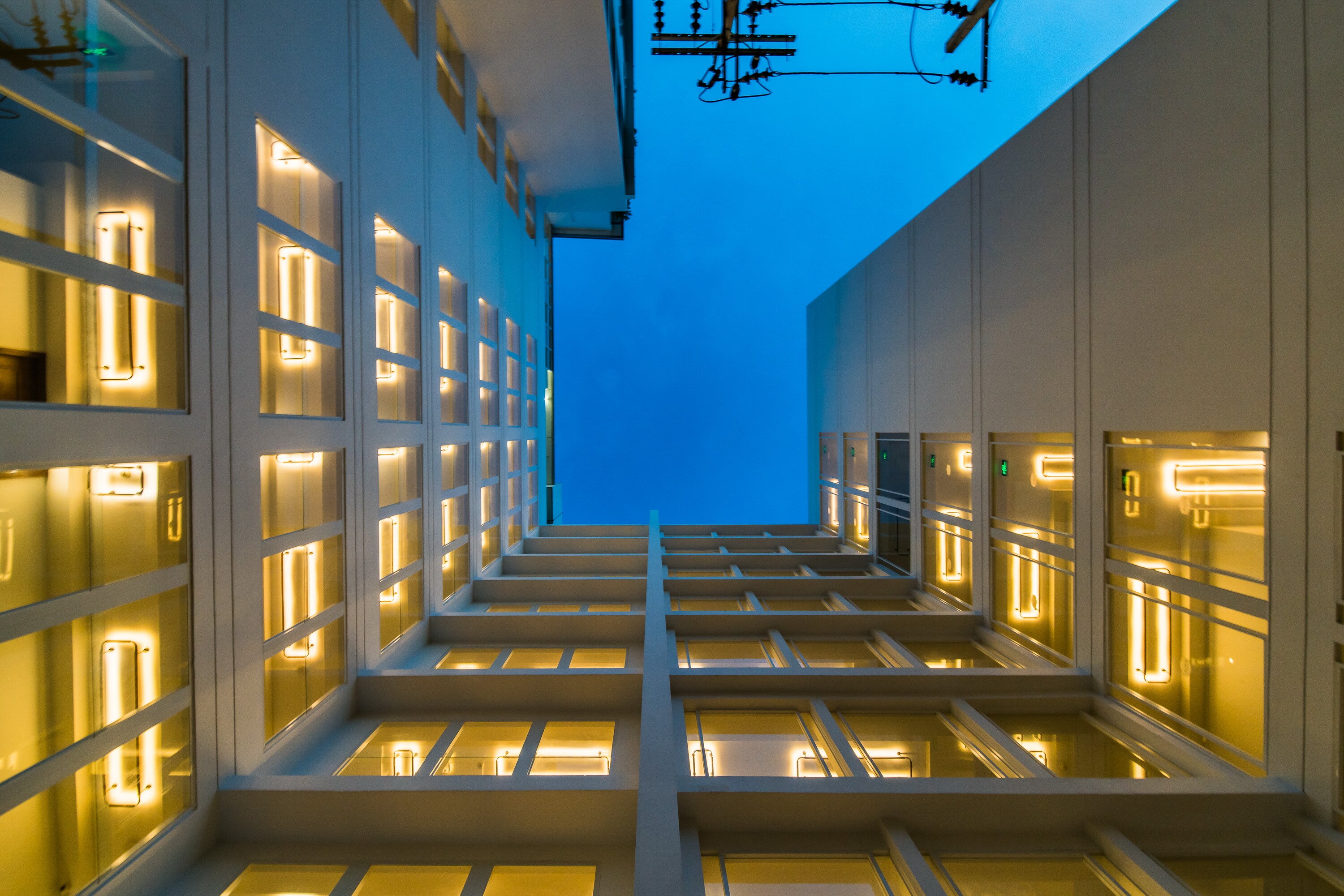 Hotel Amber Sukhumvit 85 - Tap to explore photos
