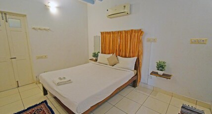 Villa Waves Room Type - Deluxe Double Room with Balcony