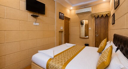 Hotel Jaswant Palace Room Type - Deluxe Room