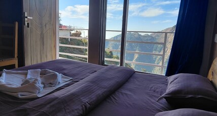 Misty Meadow Room Type - Deluxe Room with Valley View