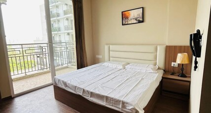 Charming City View with a pleasant ambience Room Type - Bedroom