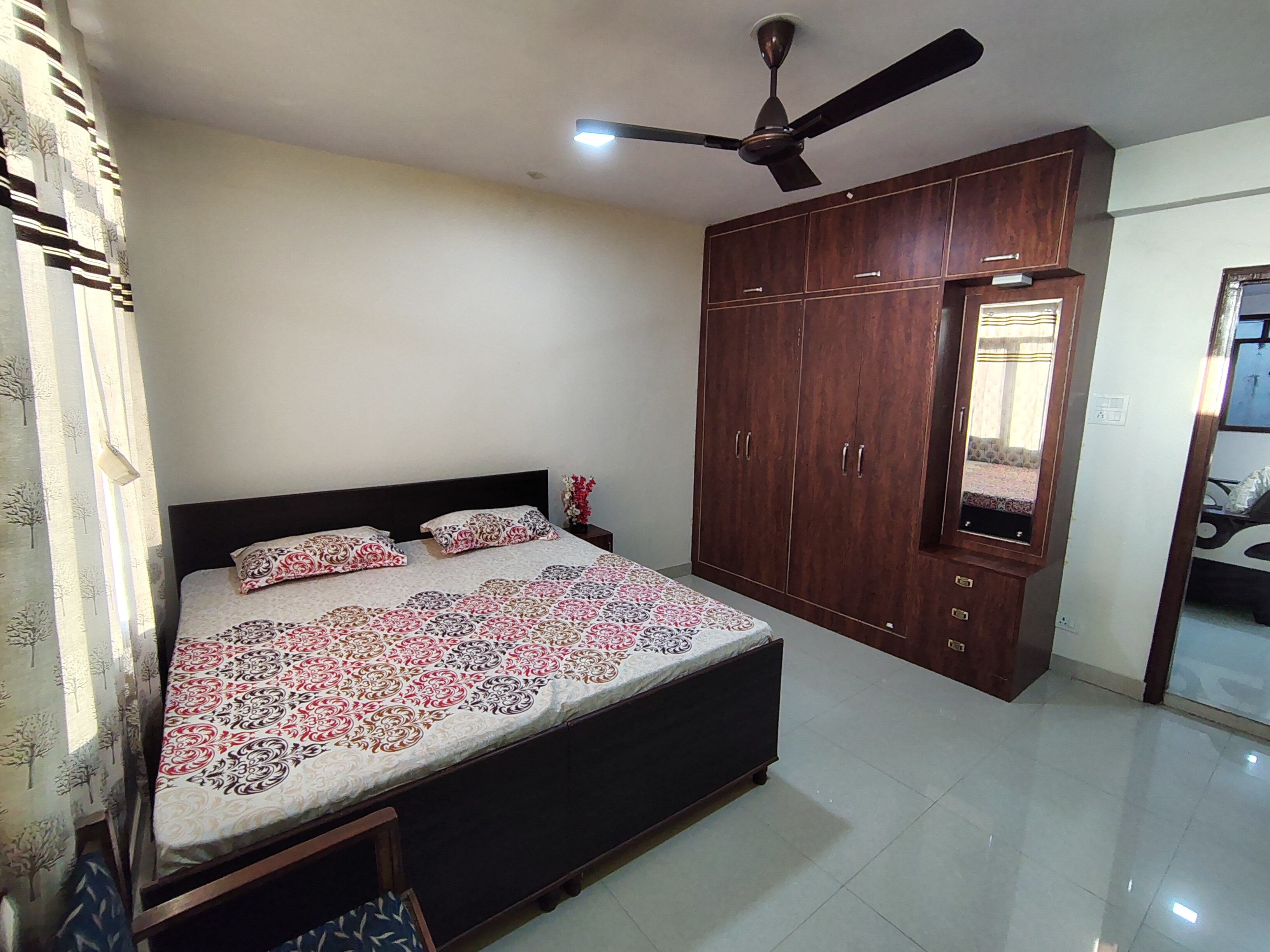 Devine Homestay - Tap to explore photos