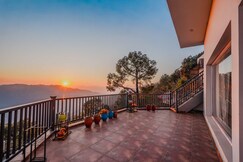 Kb's Luxury Mountain Villa