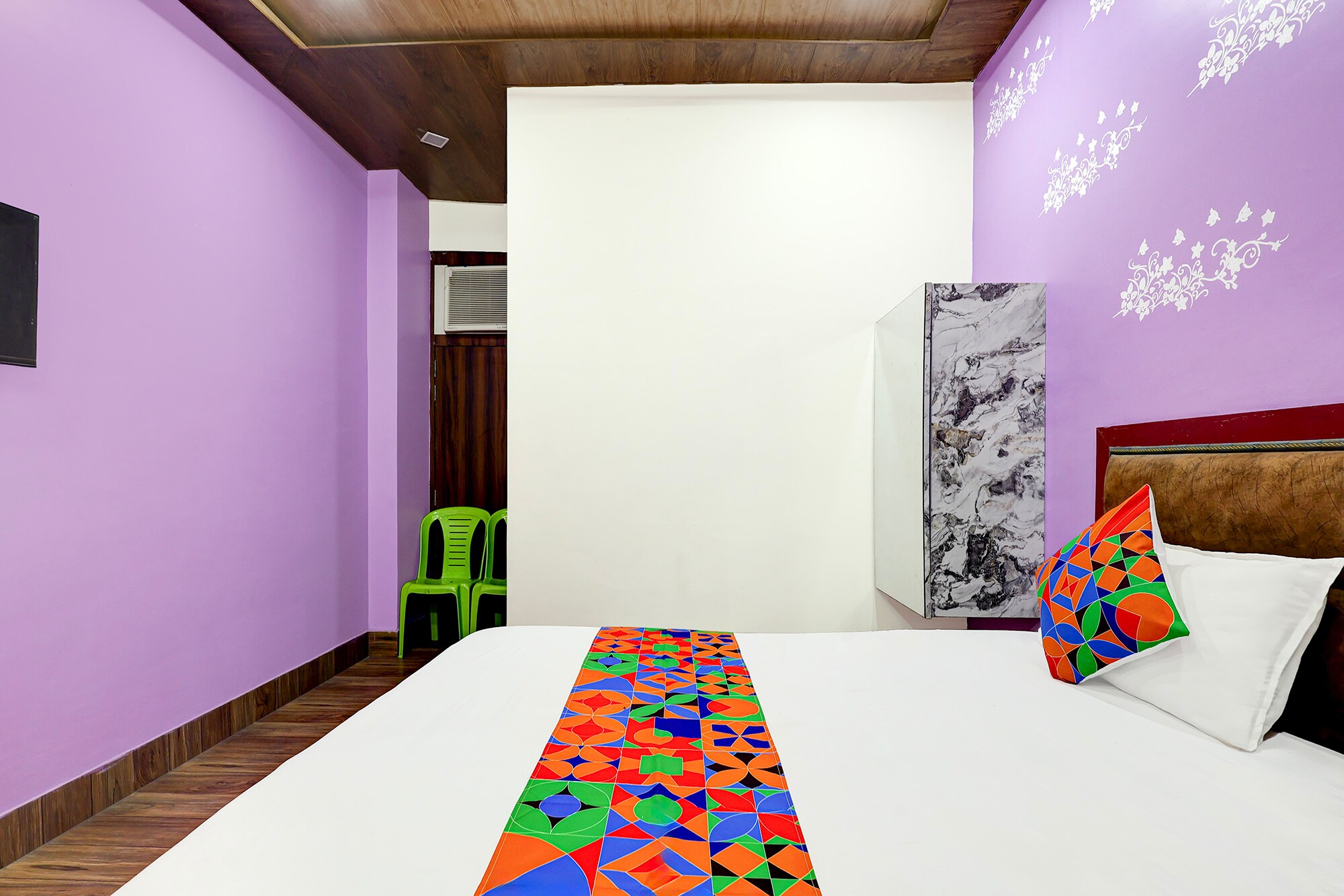 FabHotel Neelkanth - Tap to explore photos