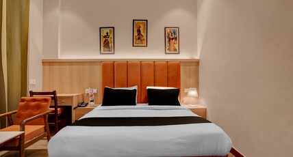 Collection O by OYO Amritsar Bus Stand Formerly Hotel Ricky International Room Type - Deluxe