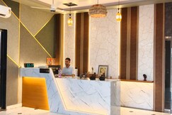 Youth Palace Hotel & Resort