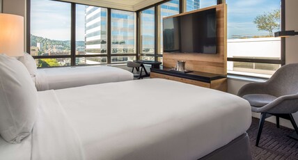 Hilton Portland Downtown Room Type - 2 DBL BEDS CORNER HEAR ACC