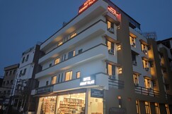 Hotel Arihant Palace(5 Min walk to Railway Station)