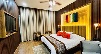 Hotel Great Maratha Room Type - Maharaja Suite AC