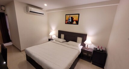Hotel Central Park Room Type - AC Deluxe Room