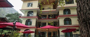 The Rainbow Inn and Cafe