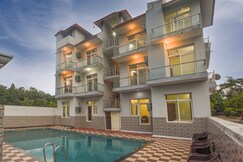 Jungle Corbett Castle Resort