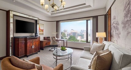 Shangri-La Kuala Lumpur Room Type - Premier Selection Suite 1 King Shangri-La Kuala Lumpur Room Type - Premier Selection Suite 1 King