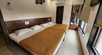 Hotel Sai Palace Inn Room Type - Family Room